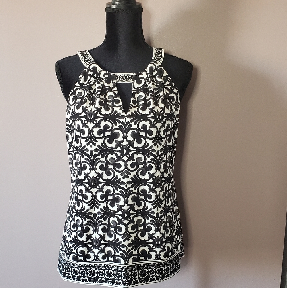 EUC White House Black Market Tank Top
